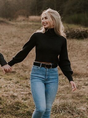 Aritzia Charcoal Black Cropped Turtleneck Sweater